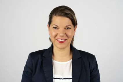 Tabea Grzeszyk@fotostudioneukoelln.de